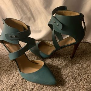 Teal high heels size 8